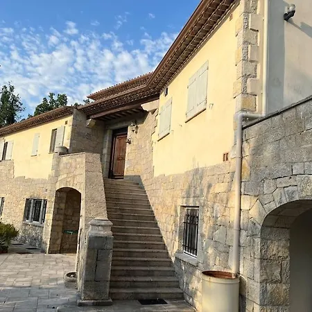 Charmante Avec Grande Piscine Au Calme Callian (Var)