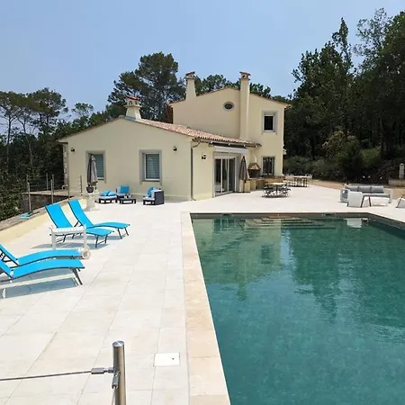 Charmante Avec Grande Piscine Au Calme