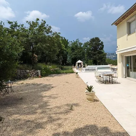 Charmante Avec Grande Piscine Au Calme * Callian (Var)